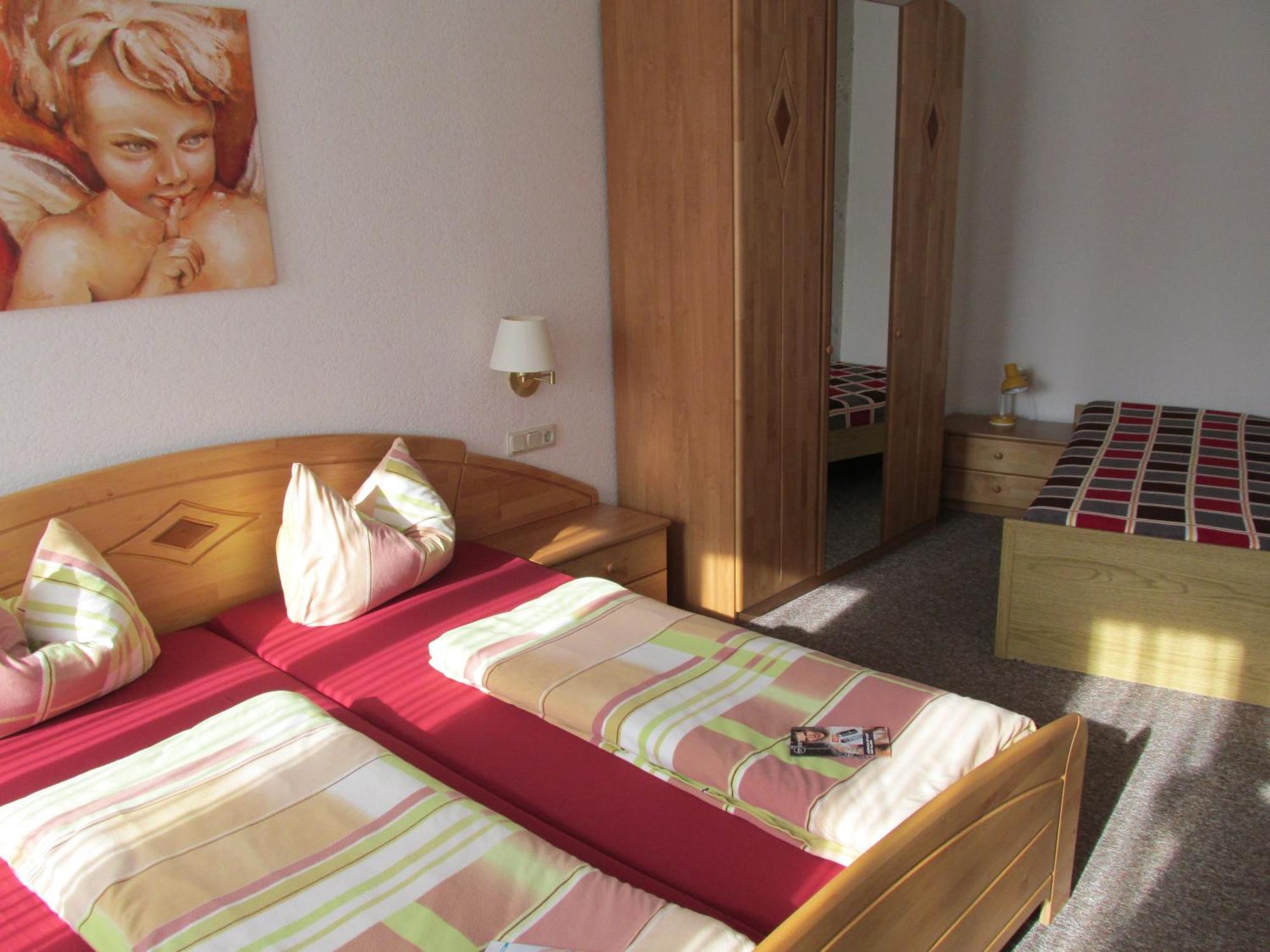 Apartments & Ferienhaus Senftner Thale Room photo